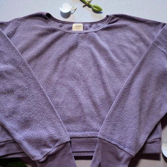 Good American 2 pack crop sweater for girl's size M, light green/light purple - Picture 2 of 6